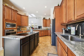 3 Sutherland Court- Private Pool, Short Walk To The Beach, FREE Activities Included